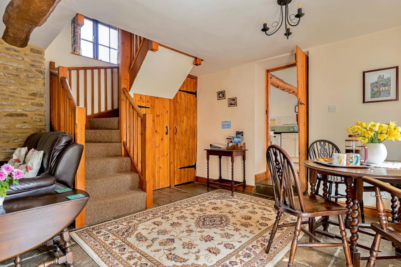 Finest Retreats - Fives Court Cottage North Cheriton Екстер'єр фото